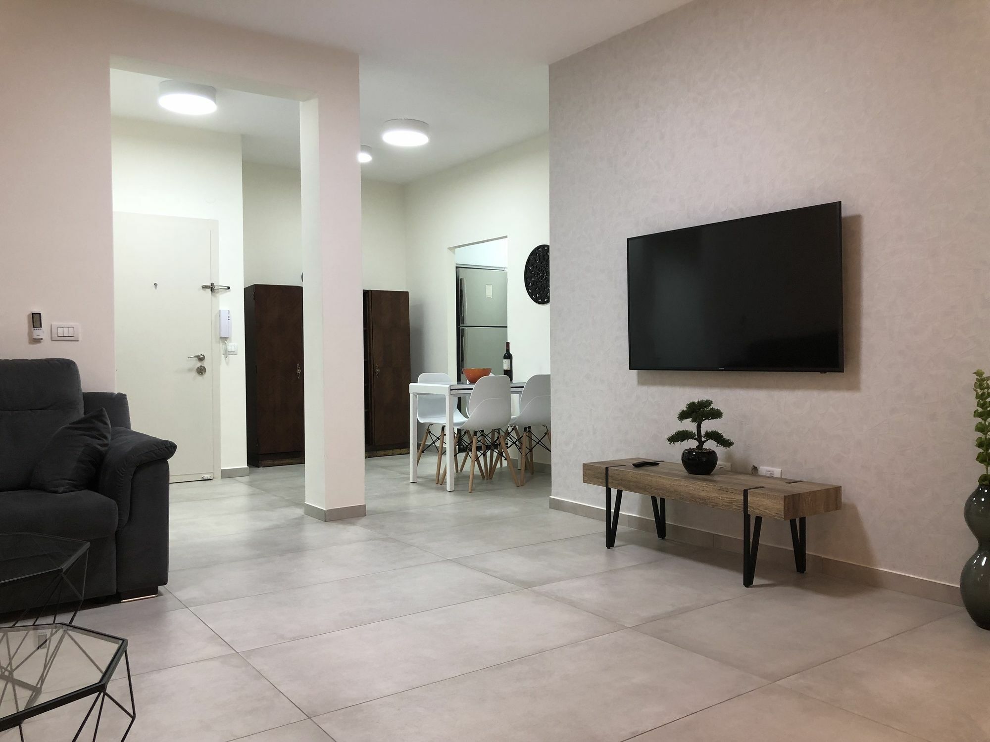 Arianked Palace With Private Parking Tel Aviv Exterior foto